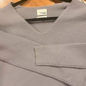 WILFRED Free V-Neck Long Sleeve Knit Sweater. Size Extra Small XS. Grey-Mauve.